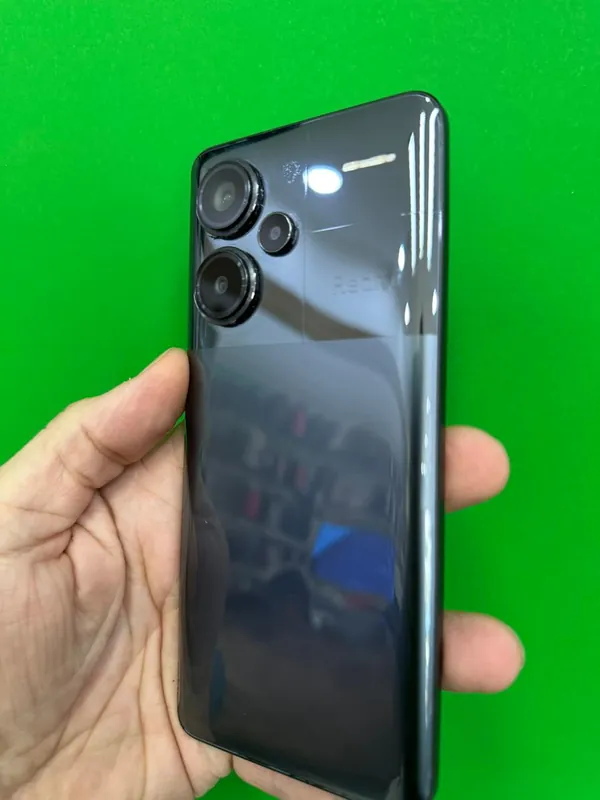 Tampa traseira de Xiaomi Redmi nova após troca de vidro — HelpCell Araraquara